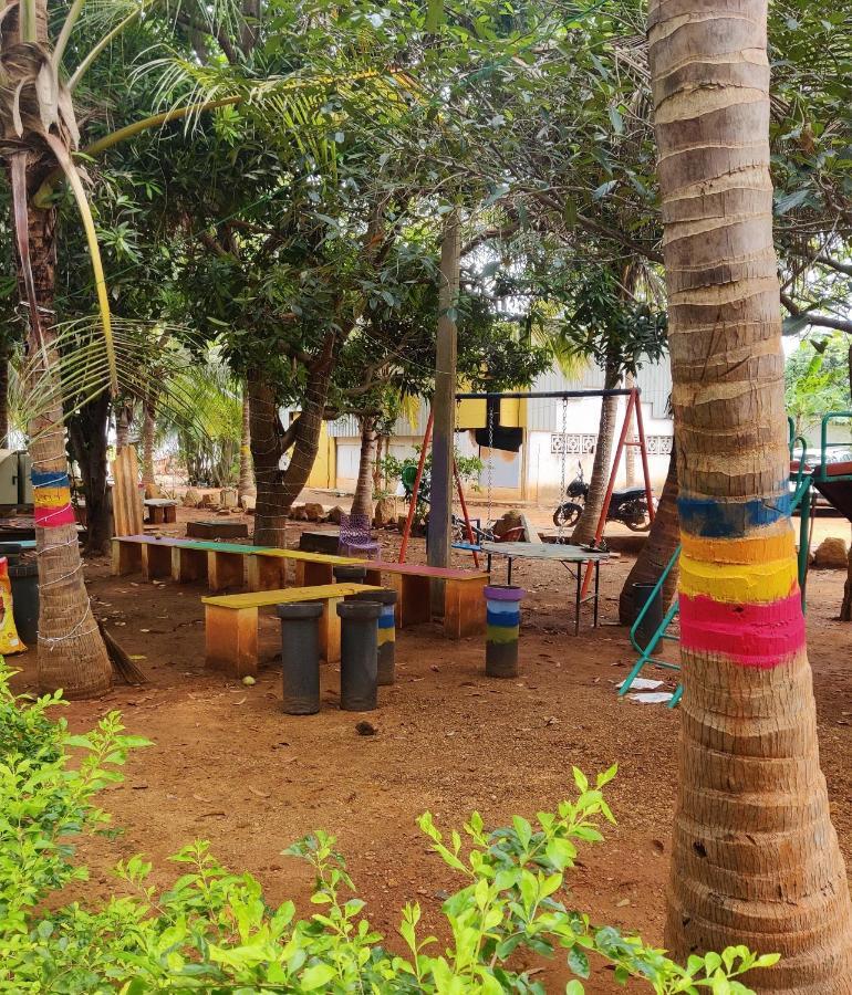 Woodpacker 2.0 Hostel ปอนดิเชอรี ภายนอก รูปภาพ