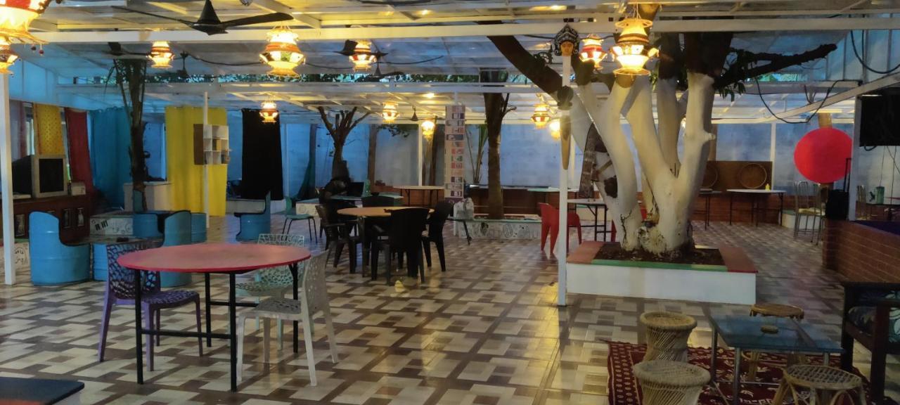 Woodpacker 2.0 Hostel ปอนดิเชอรี ภายนอก รูปภาพ