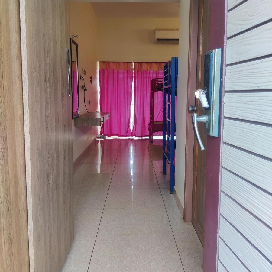 Woodpacker 2.0 Hostel ปอนดิเชอรี ภายนอก รูปภาพ